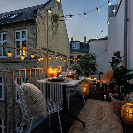 Sanders Leaves - Chic Three-Bedroom Apartment In Downtown Copenhague Extérieur photo
