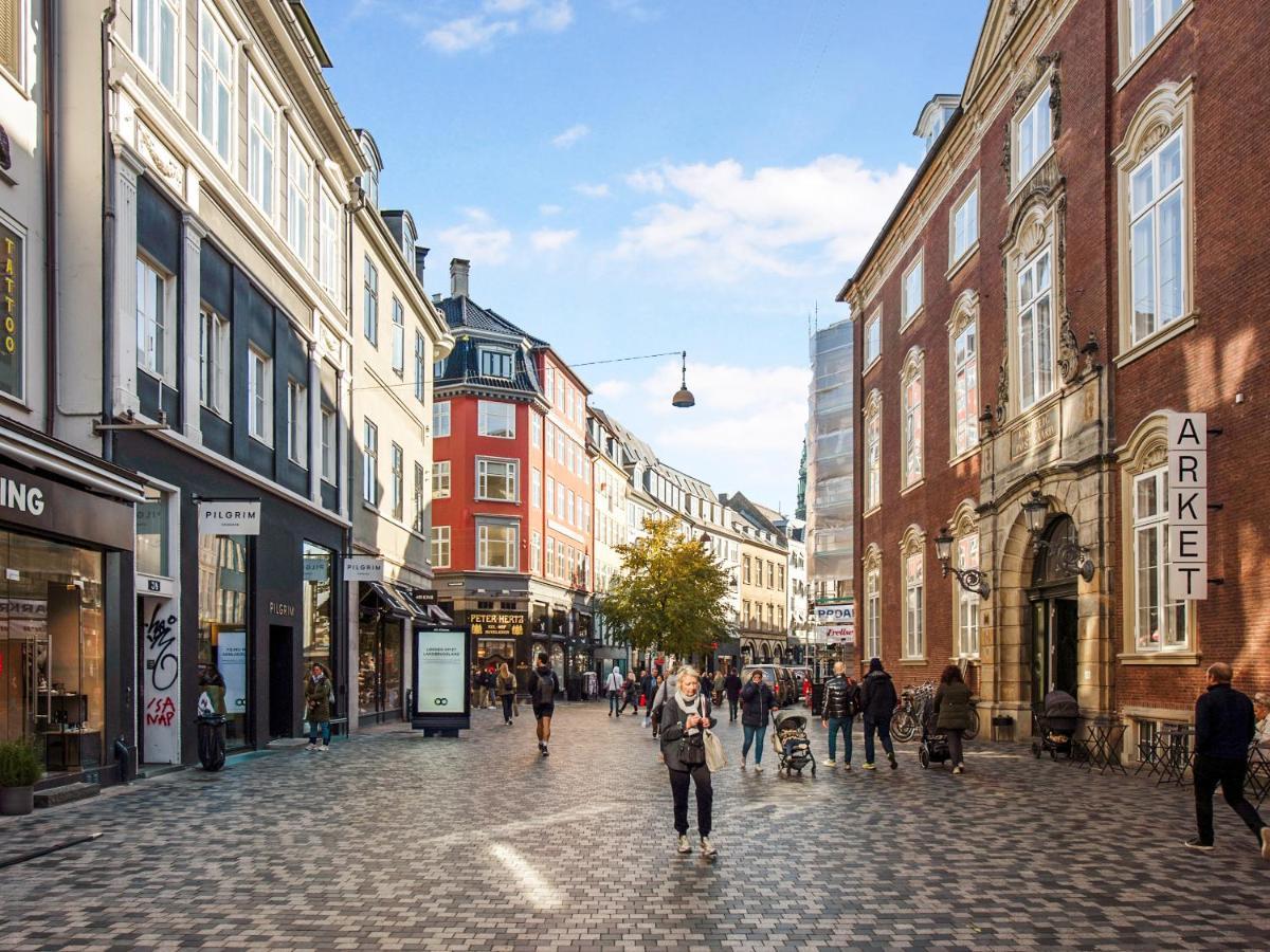 Sanders Leaves - Chic Three-Bedroom Apartment In Downtown Copenhague Extérieur photo
