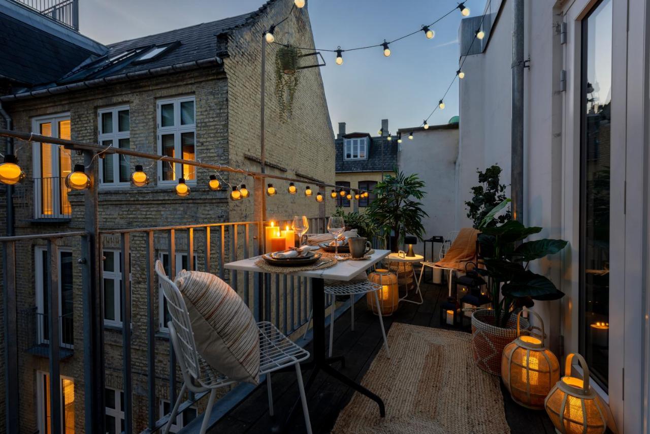Sanders Leaves - Chic Three-Bedroom Apartment In Downtown Copenhague Extérieur photo