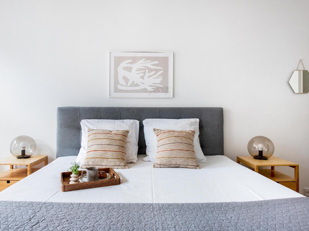 Sanders Leaves - Chic Three-Bedroom Apartment In Downtown Copenhague Extérieur photo