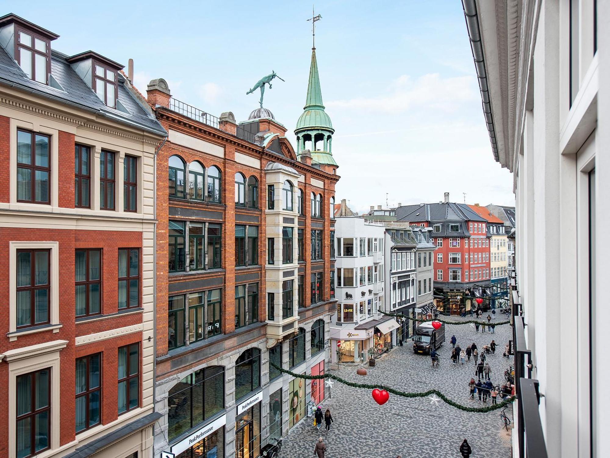 Sanders Leaves - Chic Three-Bedroom Apartment In Downtown Copenhague Extérieur photo